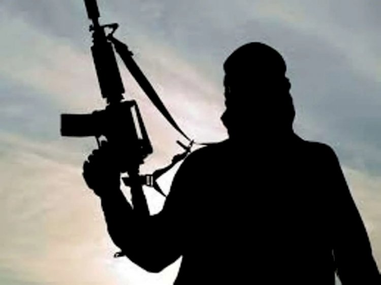 CG Naxalite ब्रेकिंग :  विधानसभा चुनाव से पहले एक बार फिर नक्सलियों ने की कायराना हरकत, ग्रामीणों को लेकर लौट रहे 2 वाहनों का किया ये हाल, इलाके में फैली दहशत, पढ़िए क्या है पूरी खबर....