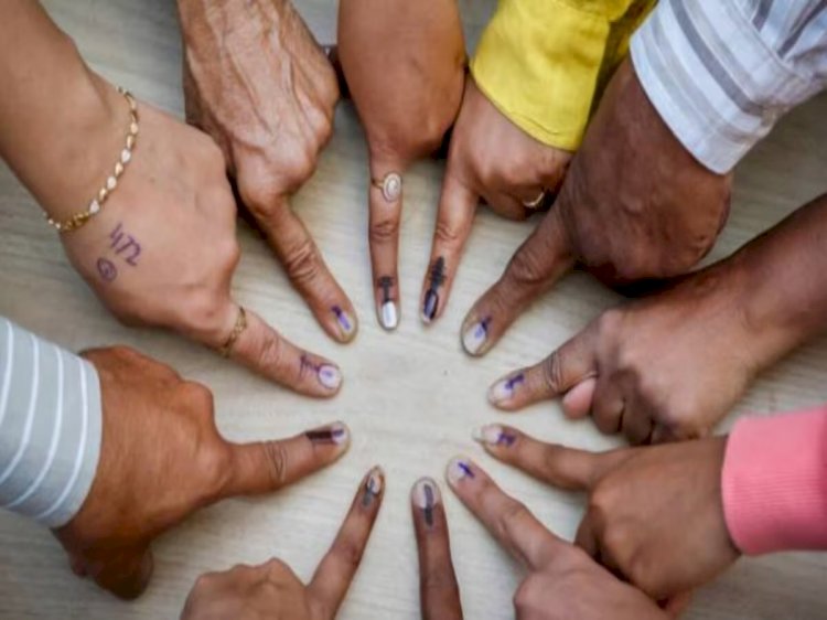 CG Assembly Election : छत्तीसगढ़ में इस गांव के ग्रामीण चुनते हैं दो विधायक, बड़ी ही दिलचस्प है इस गांव की कहानी....