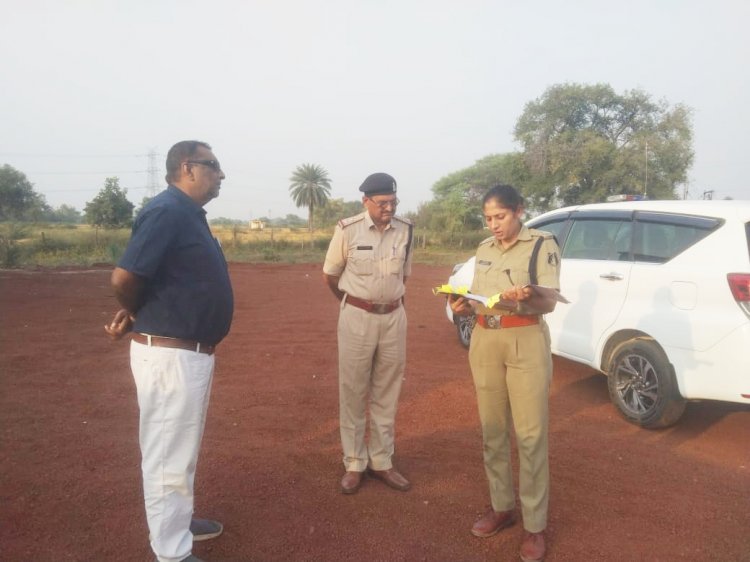 SP बेमेतरा भावना गुप्ता IPS ने विधानसभा चुनाव के मद्देनजर चौकी देवकर क्षेत्रांतर्गत नवकेशा चौक देवकर स्थित नाका/चेक पोस्ट का निरीक्षण कर दिये महत्वपूर्ण निर्देश ...मतदान केन्द्रों एवं स्ट्रांग रूम किया निरीक्षण एवं दिए निर्देश