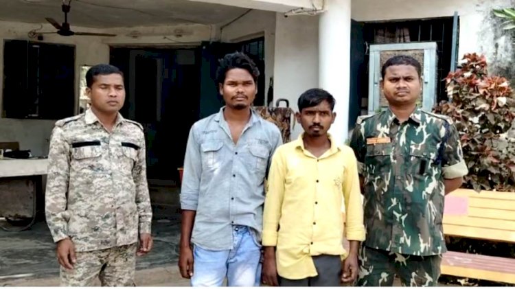 CG - आदिवासी छात्रा से रेप : दो युवकों ने आदिवासी नाबालिग छात्रा को डरा धमकाकर किया दुष्कर्म, दो आरोपी गिरफ्तार, ऐसे हुआ मामले का खुलासा....