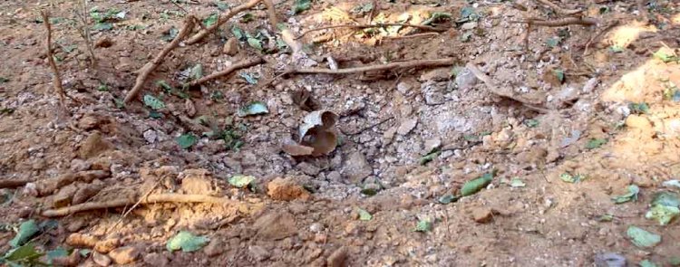 CG IED ब्लास्ट ब्रेकिंग : IED की चपेट में आने से घायल हुए CRPF के दो जवान नक्सली मना रहे है PLGA की वर्षगांठ.....