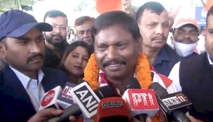 CG - मीडिया से मुखातिब हुए केंद्रीय पर्यवेक्षक अर्जुन मुंडा, छत्तीसगढ़ के नए मुख्यमंत्री को लेकर कही ये बात....