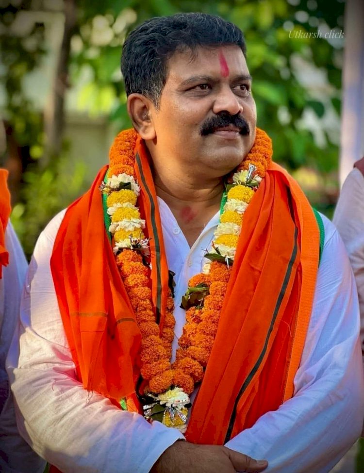 डिप्टी सीएम विजय शर्मा का कल 29 दिसम्बर को कबीरधाम जिले के वनांचल का पहला दौरा,वनांचल गांवो में करेंगे दौरा, आदिवासी परिवार और वनांचल के ग्रामीणों से करेंगे भेंट, साथ में करेंगे भोजन और रेंगाखार जंगल में करेंगे रात्रि विश्राम
उप मुख्यमंत्री विजय शर्मा का देखिए मिनट-टू मिनट कार्यक्रम.....