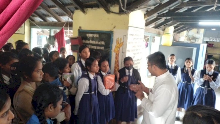 एक्शन में बाल आयोग : राज्य बाल संरक्षण आयोग के सदस्य सोनल गुप्ता ने कन्या छात्रावास में किया औचक निरीक्षण,मिली अव्यवस्थाओं की भरमार,अधीक्षिका को लगाई फटकार...