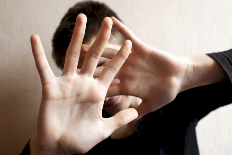 CG Crime News : नशे में धुत्त शिक्षक के दोस्त ने 5 वीं के छात्र के साथ की ये शर्मनाक हरकत, परिजनों ने की कार्रवाई की मांग, जानिए क्या है पूरा मामला....