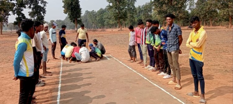 CG - हरवेल और धामनपुरी के मध्य खेला गया उदघाटन मैच...