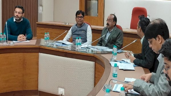 CG ब्रेकिंग : डिप्टी सीएम अरूण साव और वित्त मंत्री ओपी चौधरी ने ली विभागीय बैठक, वरिष्ठ अधिकारियों से इन मुद्दों पर की चर्चा, दिए ये निर्देश......