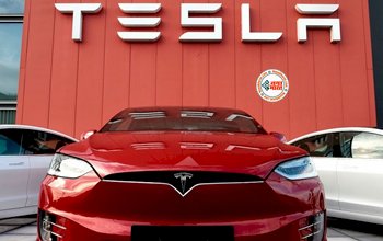 Upcoming Electric Car: टेस्ला की ये दमदार ईवी जल्द ही मार्केट में मचाएगी तहलका, इस कार कंपनी की बढ़ेगी मुसीबत, होंगे ये कई एडवांस फीचर...