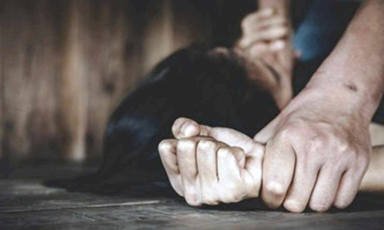CG- Love, SEX और धोखा: नाबालिग को भगाकर ले गया पुणे... रेप के बाद स्टेशन पर छोड़ा… कई जिलों में भी अपहरण व बलात्कार के मामले दर्ज....