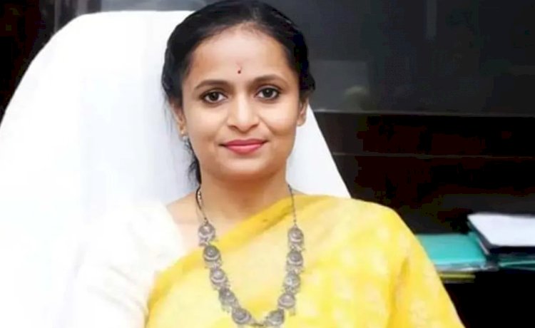 CG High Court ब्रेकिंग : निलंबित IAS रानू साहू को लगा बड़ा झटका, जेल में ही रहेगी बंद, हाईकोर्ट ने खारिज की जमानत याचिका......
