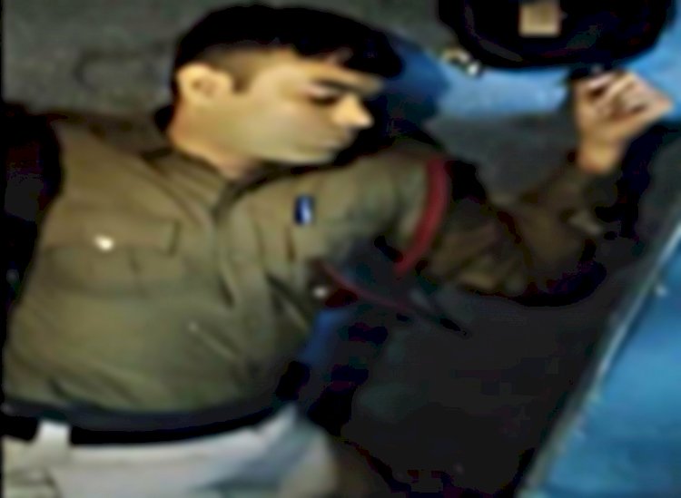 CG ब्रेकिंग: सारनाथ एक्सप्रेस में चली गोली... जवान की मौत... एक यात्री घायल... मचा हड़कंप....