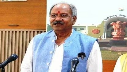 छत्तीसगढ़ी में MA करने वाले छात्रों के लिए बड़ी घोषणा : विधानसभा में पूर्व मुख्यमंत्री भूपेश बघेल ने छत्तीसगढ़ी में MA वालों की भर्ती को लेकर किया सवाल, शिक्षा मंत्री बृजमोहन अग्रवाल ने दिया यह जवाब…...
