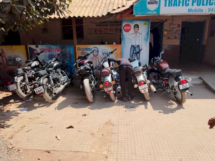 CG - बस्तर पुलिस द्वारा यातायात नियमों का उल्लंघन : शहर में लगे सी.सी.टी.व्ही. से की जा रही निगरानी, ई - चालान के माध्यम से भेजा जा रहा है नोटिस...