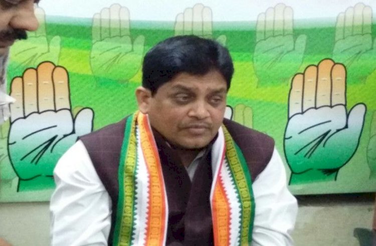 CG - पूर्व मंत्री शिव डहरिया की पत्नी विवादों में गिरी, लगा ये गंभीर आरोप, नेता प्रतिपक्ष ने खोली पोल, पढ़ें सनसनीखेज मामला….