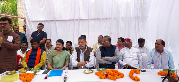 CG - विधायक किरण देव ने करोड़ों के विकास कार्यो का किया लोकार्पण, शहर में जल भराव की समस्या से मिलेगी जल्द निजात... पढ़े खबर...