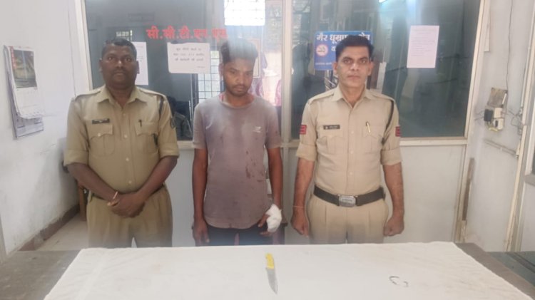 CG - चाकू दिखाकर दारू पीने के लिए पैसे नहीं देने की बात पर प्रार्थीे को डराने धमकाने वाले युवक पर बस्तर पुलिस की कार्यवाही...