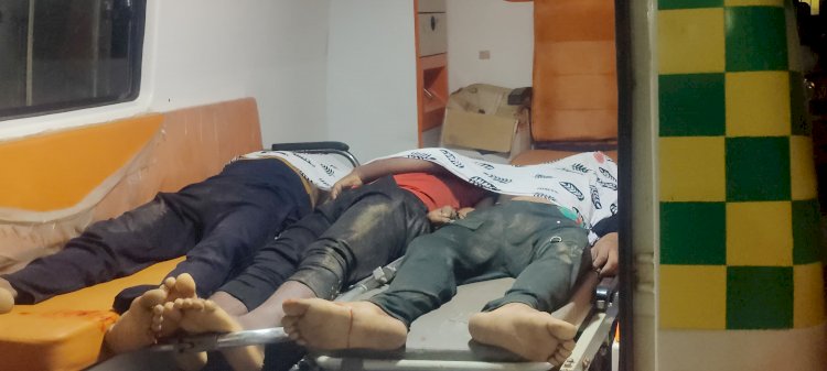 CG में भीषण सड़क हादसा, 3 लोगों की मौत:बाइक सवार युवकों की पुल से हुई टक्कर, तीनों की मौके पर ही चली गई जान.... मौके पर पहुंची पुलिस...