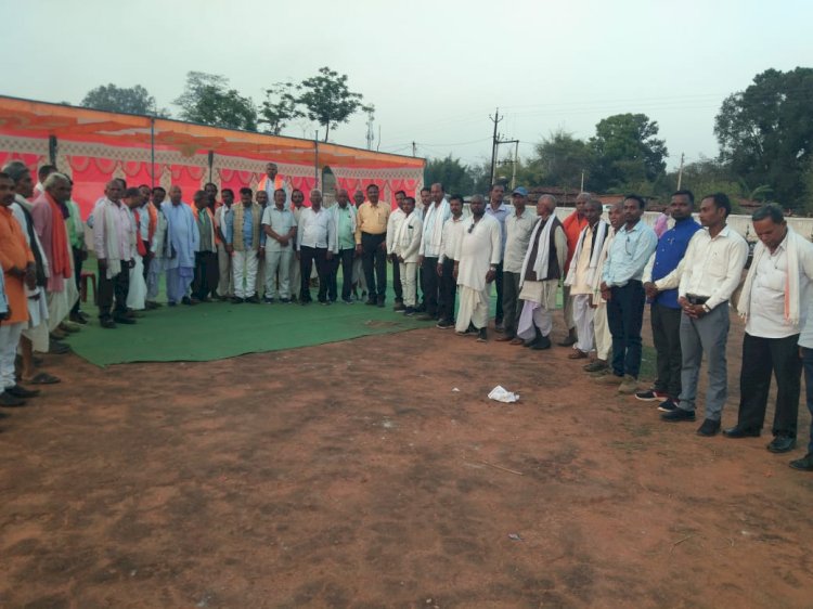 सखौली के बाजारडाड़ में कुम्हार समाज का बैठक हुआ सम्पन्न,सामाजिक उत्थान पर की गई विशेष चर्चा।