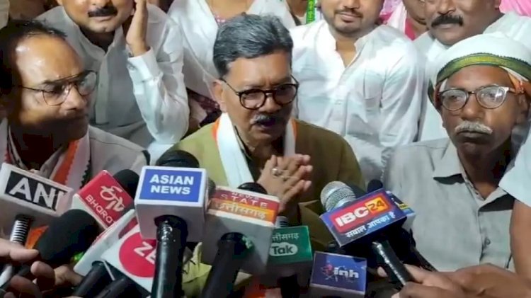CG Politics : लोकसभा चुनाव से पहले पीएम मोदी के नाम पर नेता प्रतिपक्ष चरण दास महंत ने जोड़े हाथ, बोले - भक्तों को बता दो, मैं अब मोदी जी के बारे में कुछ नहीं बोलूंगा....