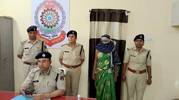 CG - मानव तस्करी गैंग का भंडाफोड़ : दो बहनों का किया अपहरण, फिर इतने लाख में बेचा, रिश्तेदारों ने ऐसे रची साजिश, तीन नाबालिग हुए बरामद…एक आरोपी गिरफ्तार, अन्य की तलाश जारी.....