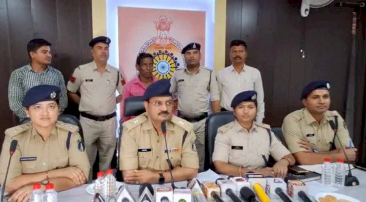 CG Crime News : अंधे कत्ल की गुत्थी सुलझी ,चौकीदार की जली हुई मिली थी लाश…अवैध संबंध बनी हत्या की वजह..