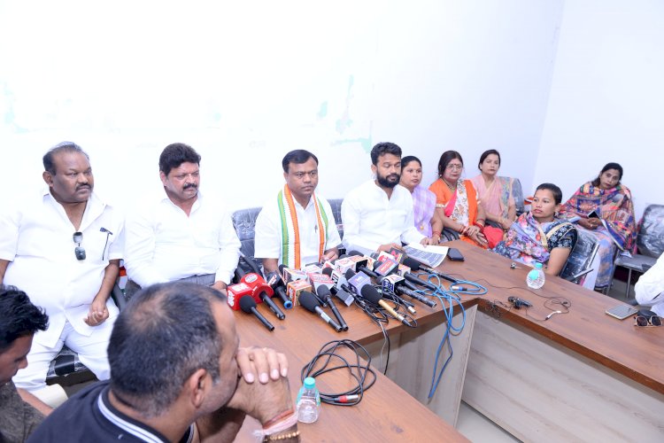 CG - तीसरे चरण क़े मतदान के बाद साफ हो गया भाजपा से ज्यादा सीटें जीतेंगे - दीपक बैज