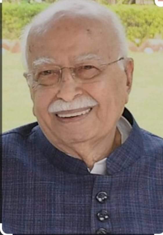 India News: राहुल गांधी भारतीय राजनीति का नायक है : लालकृष्ण आडवाणी