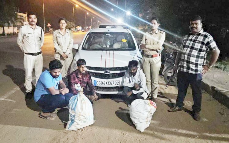 CG:बेमेतरा आबकारी विभाग की जबरदस्त कार्यवाही..मारो नारायणपुर मार्ग में एक कार से 192नग अवैध शराब के साथ03आरोपी गिरफ्तार... 21120 शराब व 1 लाख 10हजार का कार जप्त.. आबकारी उप निरीक्षक निवेदिता मिश्रा के द्वारा बड़ी कार्यवाही