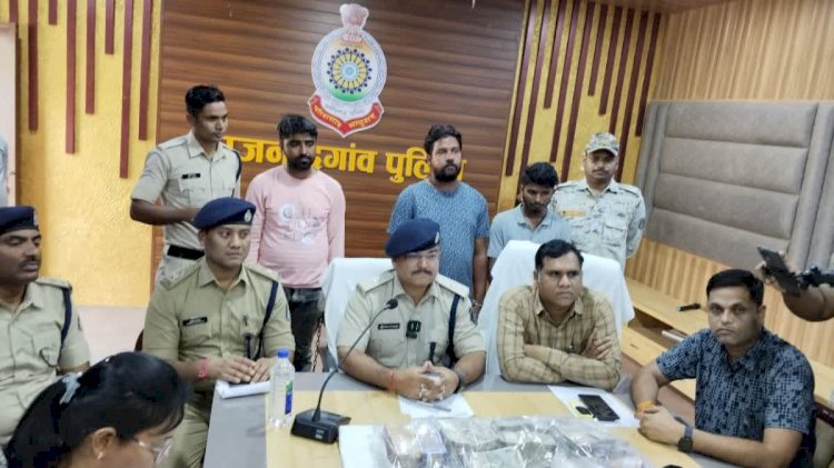 CG - पेट्रोल पंप से लाखों रुपये की लूट का पर्दाफाश : मैनेजर ही निकला लूट का मास्टरमाइंड, ऐसे उगला राज, साथियों के साथ मिलकर ऐसे रची थी साजिश.....