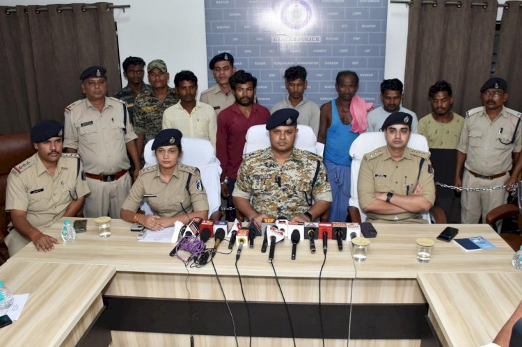 CG - दोहरी हत्या के मामले में सभी 12 आरोपियो को पकडने में बस्तर पुलिस को मिली बड़ी सफलता...