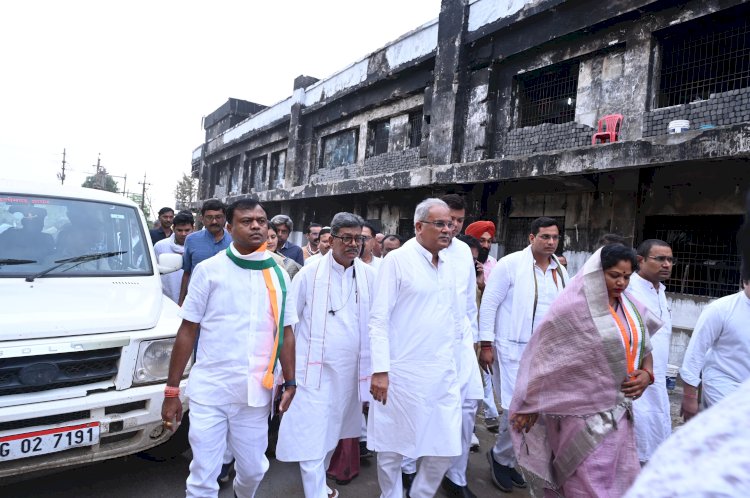 CG - कांग्रेस के नेतागण, विधायक, पदाधिकारी बलौदाबाजार घटनास्थल का निरीक्षण करने गये...