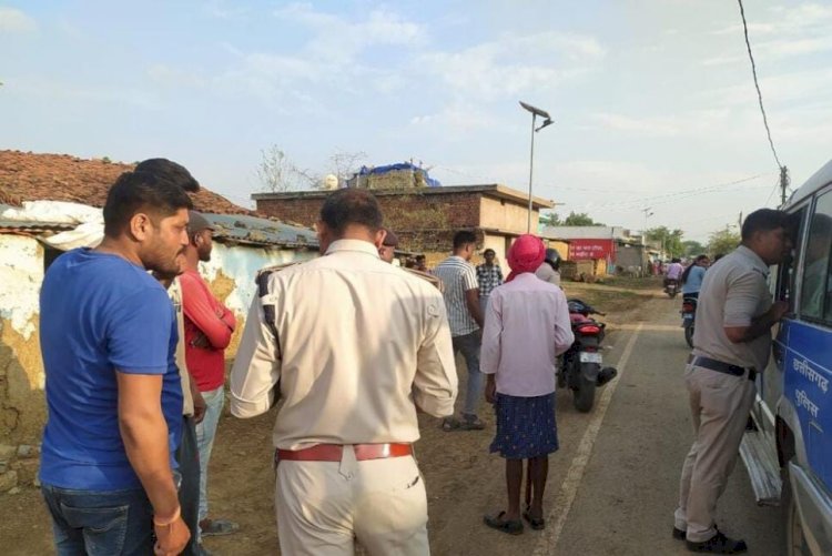 भदौरा में बदले की आग को बुझाने युवक ने फरसा से मां और बच्चे पर किया जान लेवा हमला बच्चे की हालत नाजुक टोनही कांड से जुड़ा हैं पूरा मामला पढ़े पूरी ख़बर