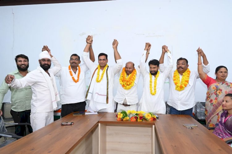 CG - नगर निगम के नेता प्रतिपक्ष बने उदयनाथ जेम्स व उप नेताप्रतिपक्ष बने राजेश राय,जिलाध्यक्ष मौर्य ने की घोषणा...