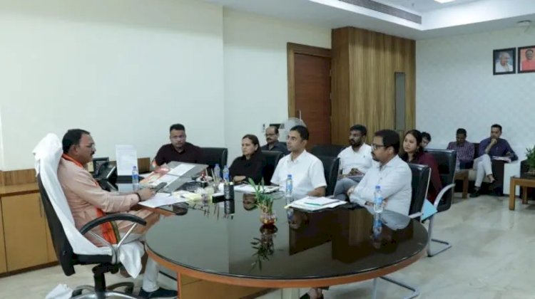 CG - स्वास्थ्य मंत्री श्याम बिहारी जायसवाल ने ली विभाग की समीक्षा बैठक, मौसमी बीमारियों की रोकथाम और उचित इलाज को लेकर दिए ये निर्देश.....
