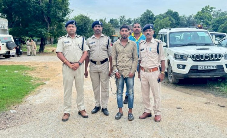 CG - सुलझी अंधे कत्ल की गुत्थी : प्रेमिका ने प्रेमी के साथ मिलकर खेला खूनी खेल, युवक की हत्या कर लाश के किए 17 टुकड़े, इस वजह से दिया वारदात को अंजाम, आरोपी गिरफ्तार.....
