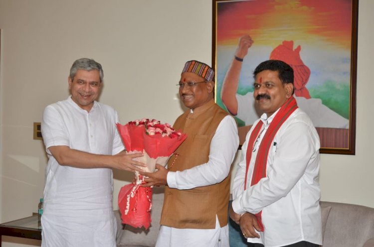 Chhattisgarh News : छत्तीसगढ़ की चार प्रमुख रेल परियोजनाएं जल्द होगी शुरू,मुख्यमंत्री विष्णु देव साय ने केंद्रीय रेल मंत्री से रेल परियोजनाओं पर की चर्चा...