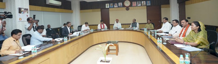 CG ब्रेकिंग : CM साय और मंत्रिपरिषद के सदस्यों महत्वपूर्ण निर्णय,मोवा बाजार चौक रायपुर का नामकरण शहीद भरत लाल साहू चौक करने का निर्णय...