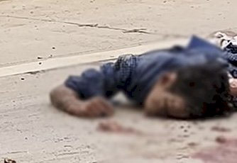 CG पति-पत्नी और बेटे की मौत: दर्दनाक सड़क हादसे में पूरा परिवार खत्म,ट्रक ने बाइक को रौंदा,पति-पत्नी और बेटे की मौके पर ही मौत…