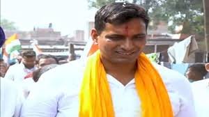 CG ब्रेकिंग : कांग्रेस विधायक देवेंद्र यादव गिरफ्तार, पुलिस और समर्थकों की गिरफ्तारी के दौरान झड़प, इस मामले में हुई बड़ी कार्रवाई..…