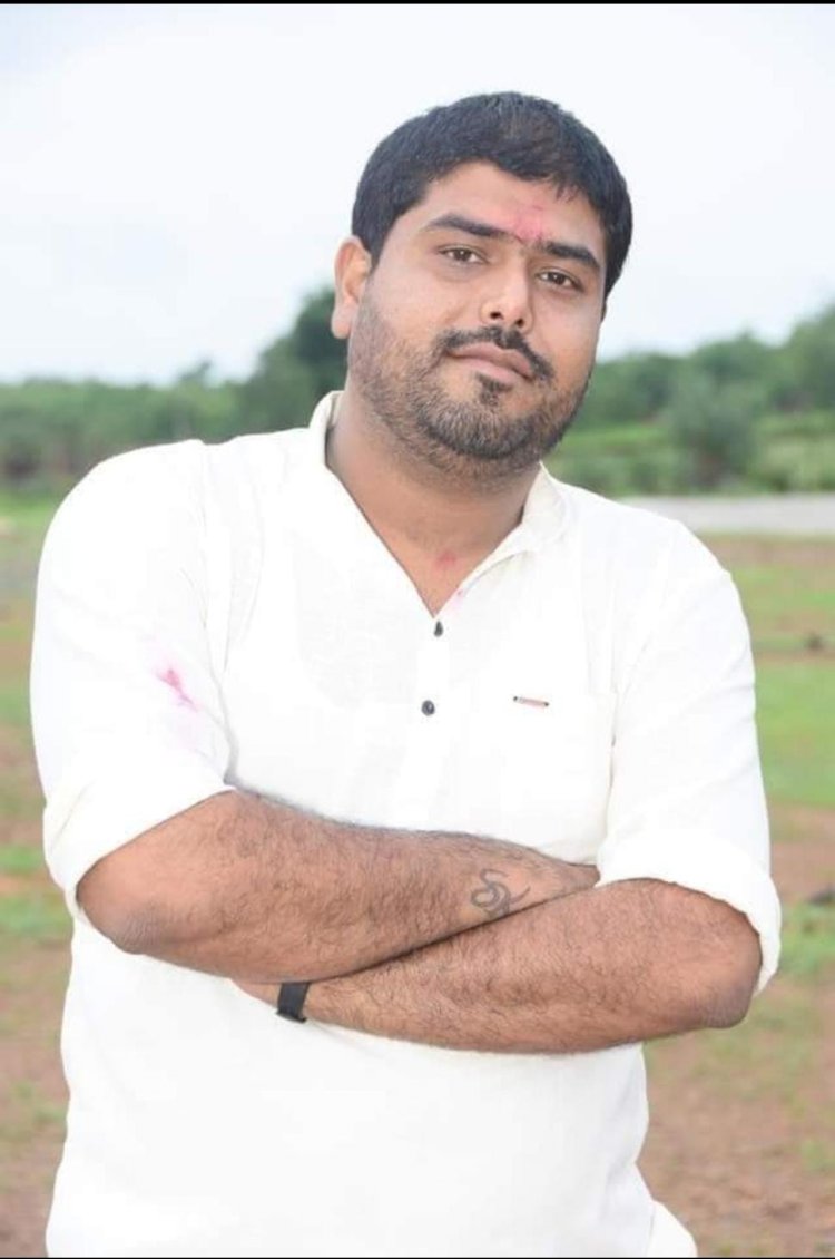CG - जोगी पार्टी और मुक्ति मोर्चा के युवा नेता सन्तोष सिंह ने कहा- त्यौहार पर यातायात समस्याओं से हलाकान जनता को फौरन राहत मिले...