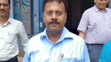 कोलकाता रेप एंड मर्डर:आरजी कर हॉस्पिटल के पूर्व प्रिंसिपल संदीप घोस और 4 ट्रेनी डॉक्टर्स का होगा पॉलीग्राफ टेस्ट सी बी आई को कोर्ट की मंजूरी पढ़े पूरी ख़बर