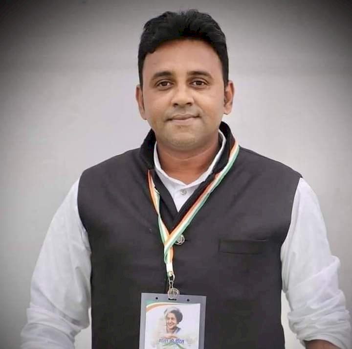 घरों से तोते जप्त करना विष्णु देव साय सरकार की अमानवीय सोच,ऐसा कर डाल रहे घरेलू पक्षियों का जीवन खतरे में - जावेद खान