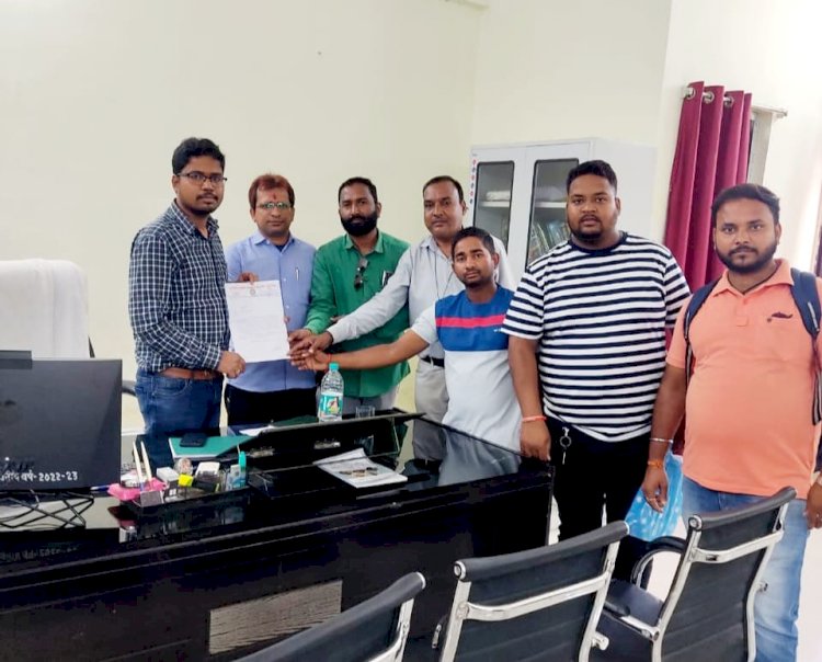 पत्रकार सुरक्षा कानून की मांग के लिए भारतीय राष्ट्रीय पत्रकार महासंघ सूरजपुर ने मुख्यमंत्री के नाम कलेक्टर को सौंपा ज्ञापन...