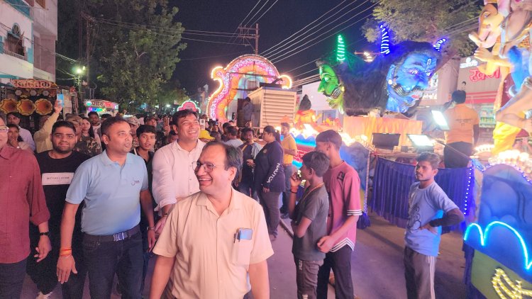 CG - राजनांदगांव पुलिस प्रशासन की मुस्तैदी से पूरे राजनांदगांव जिले में गणेश पर्व विर्सजन झांकियां परम्परा अनुसार निकाली गई...