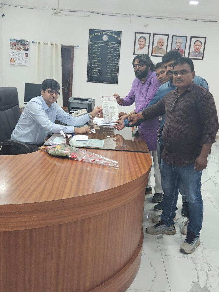 CG - बीजापुर में फर्जी गिरफ्तारियां तेंदूपत्ता के साथ शिक्षा और स्वास्थ्य पर जनता कांग्रेस ने कलेक्टर को सोपा ज्ञापन...