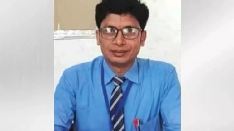 CG - शिक्षक गिरफ्तार : शिक्षक की शर्मसार कर देने वाली करतूत, राज्यपाल से पुरस्कृत शिक्षक स्कूल में करता था ये घटिया हरकत, आरोपी गिरफ्तार, कलयुगी शिक्षक के कारनामे जान रह जाएंगे हैरान…..