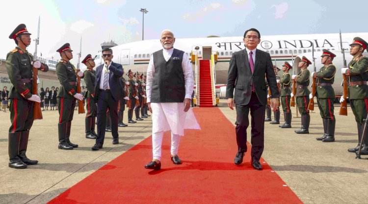 पीएम नरेंद्र मोदी का दो दिवसीय लाओस दौरा आसियान भारत समिट एशिया शिखर सम्मेलन में लेंगें हिस्सा जानें इस देश से जुड़ी कुछ खास बातें पढ़े पूरी ख़बर