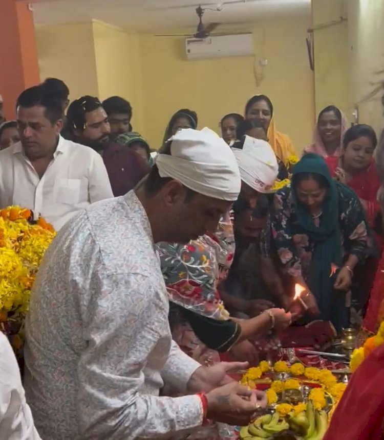 सिन्धु भवन में हिंगलाजिन माता रानी के छत्र को आमंत्रित किया गया...