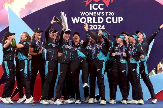 Womens t20 world cup final एक दिन में दो बड़े कारनामें क्रिकेट जगत कों मिला नया चैंपियन रच दिया इतिहास पढ़े पूरी ख़बर