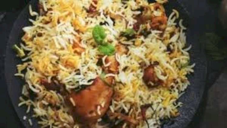 बिरयानी बना जीव का काल अकेला खा गया दोस्त का खाना गुस्से में पीट पीट कर ले ली जान जानें पूरा मामला पढ़े पूरी ख़बर